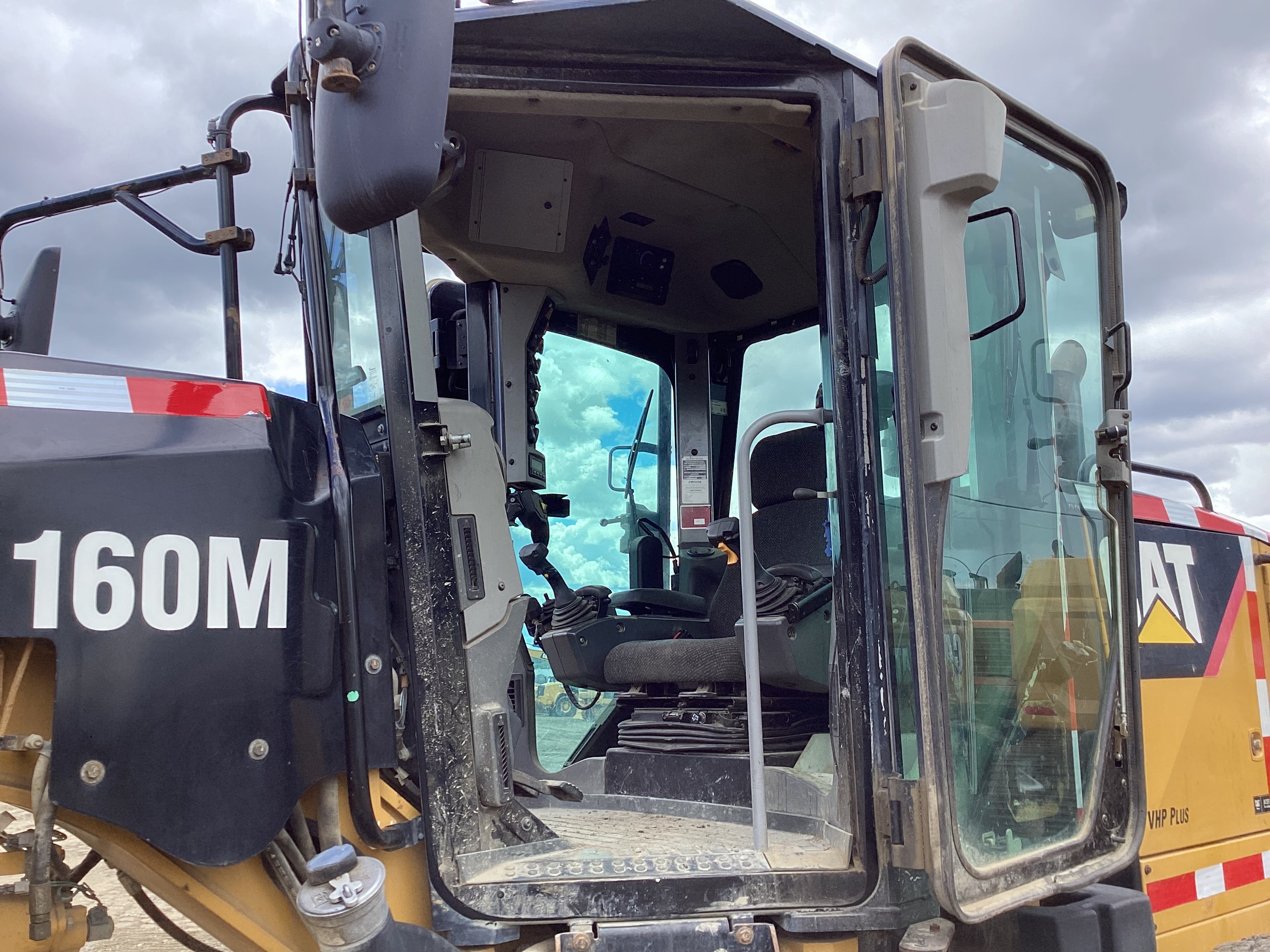 2014 Caterpillar 160M Motor Grader