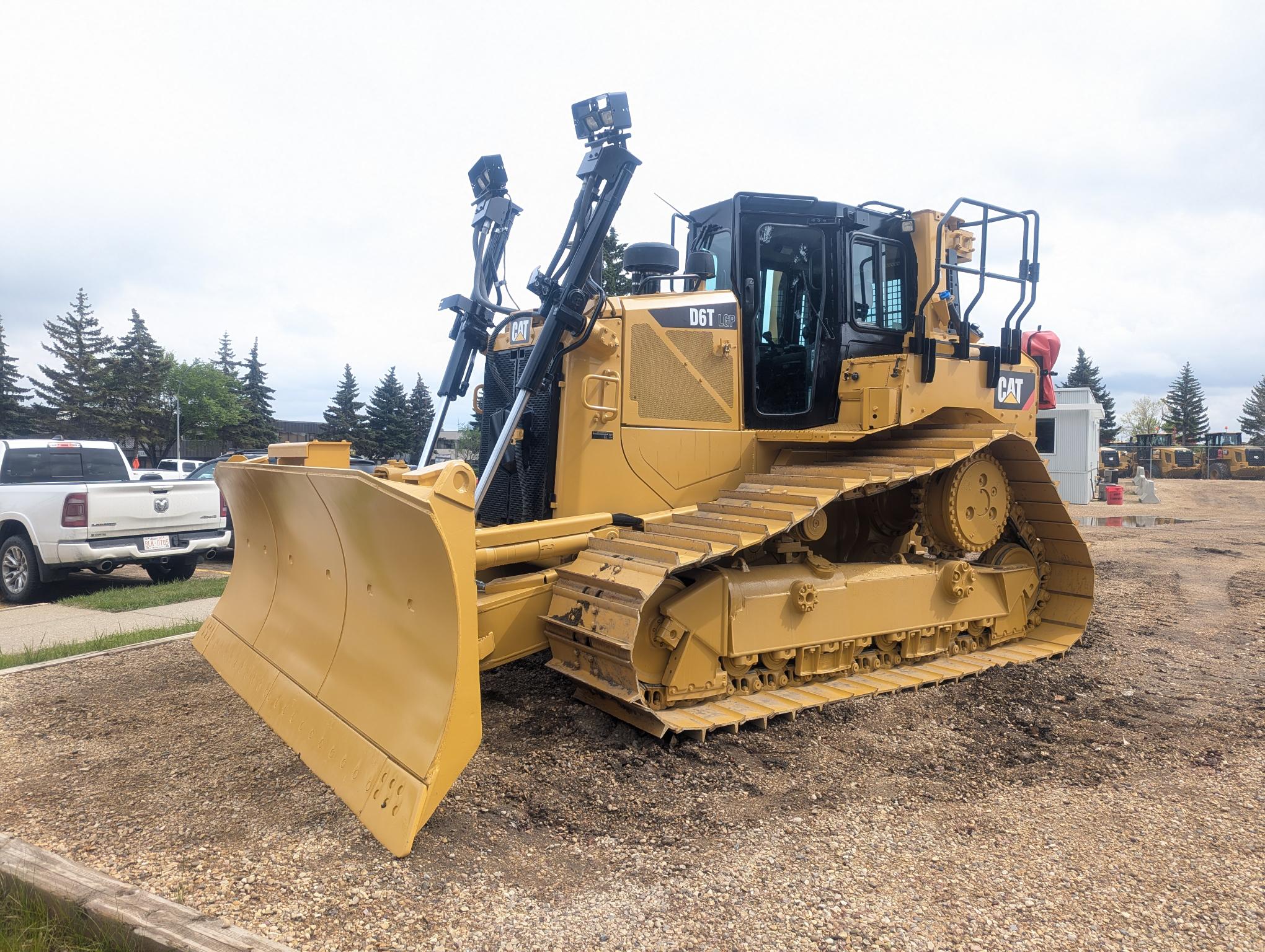 2015 Caterpillar D6T Dozer