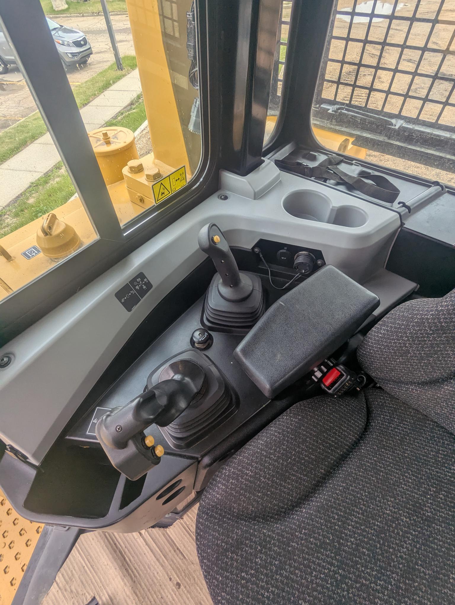 2015 Caterpillar D6T Dozer